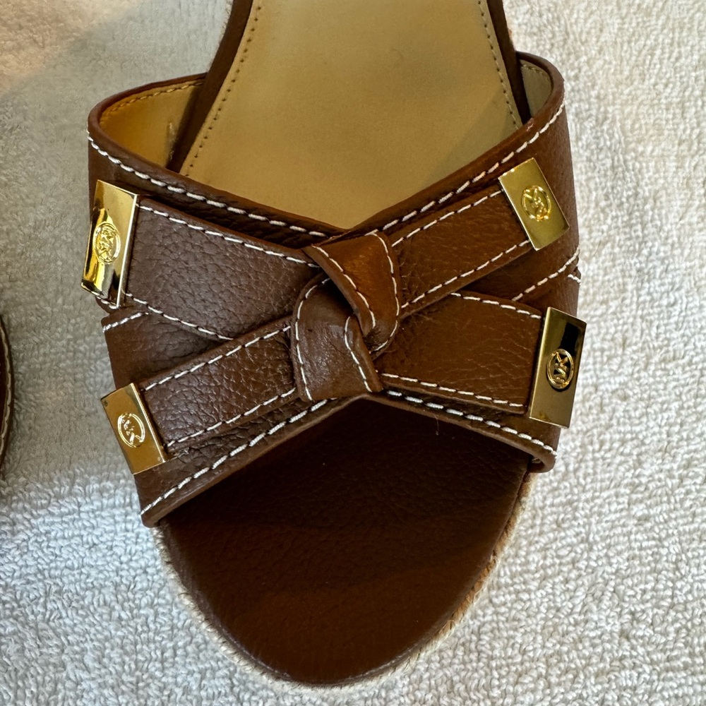 Micael Kors brown Wedge Sandals worn once. Size 11 - Picture 4 of 10